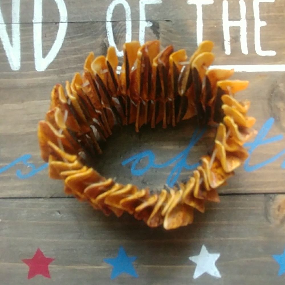 Shell bracelet - Picture 2 of 2